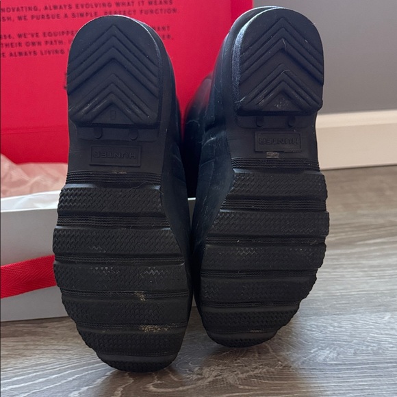 Hunter Classic Black Waterproof Boots - Picture 5 of 8